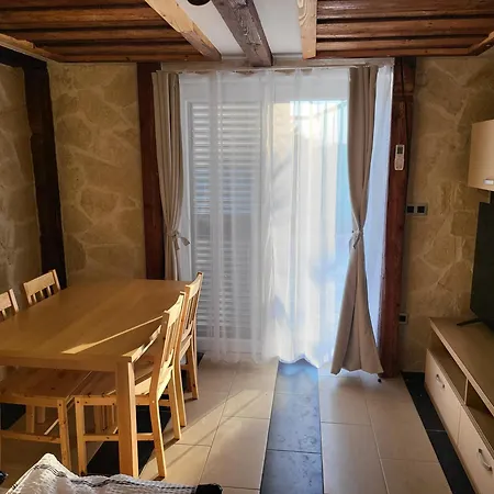 Palms Hotel apartamentowy Murter