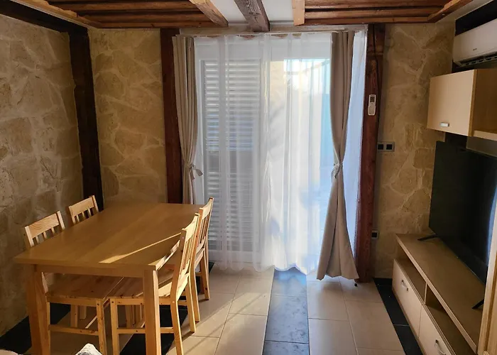 Palms Aparthotel Murter